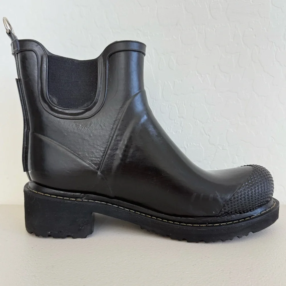 NEW ILSE JACOBSEN RUB 47 Short Black Rain boot with cosmetic flaw Size EU40 US10